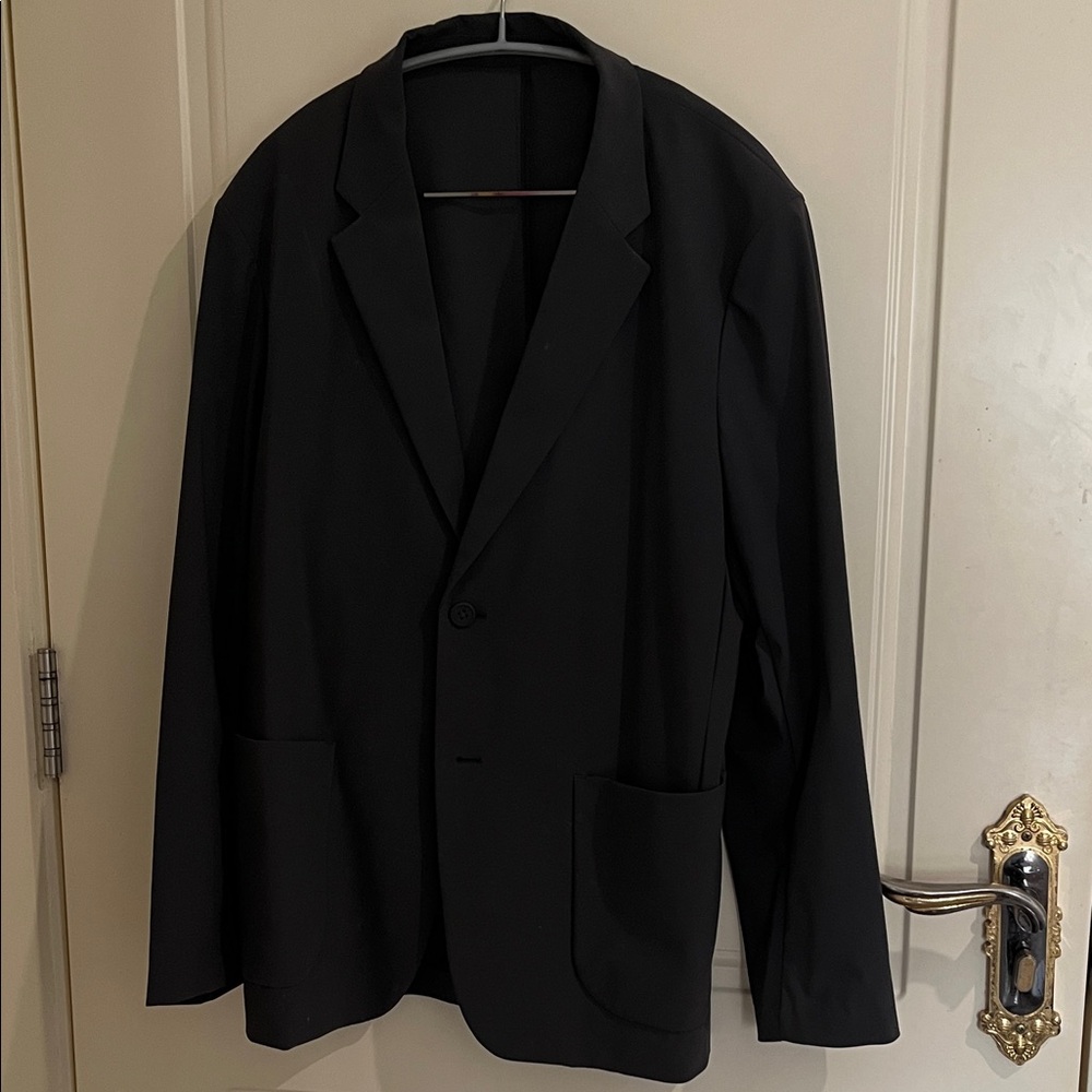 Men's Black Single-Button Blazer - Modern Tailored Look